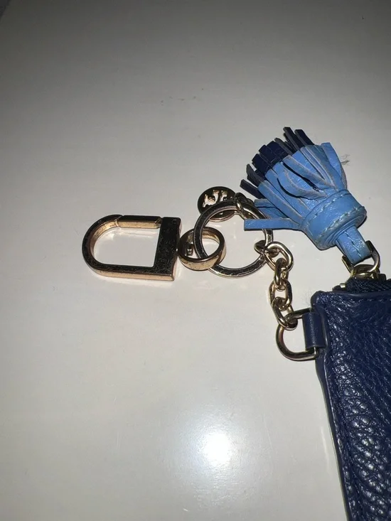 Tory Burch initial keychain wallet - Picture 2 of 8